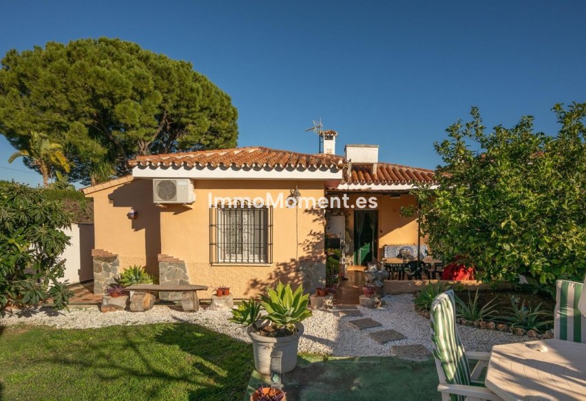Resale - Detached villa - Inland  - Alhaurín el Grande Centro