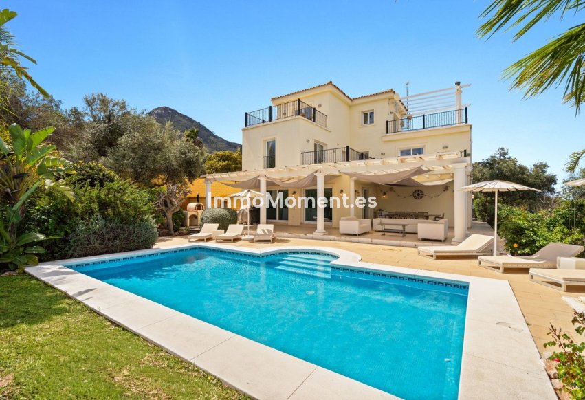 Resale - Detached villa - Inland  - Alhaurín el Grande Centro