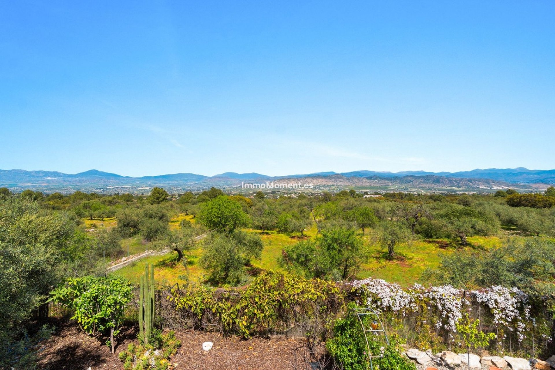 Resale - Detached villa - Inland  - Alhaurín el Grande Centro