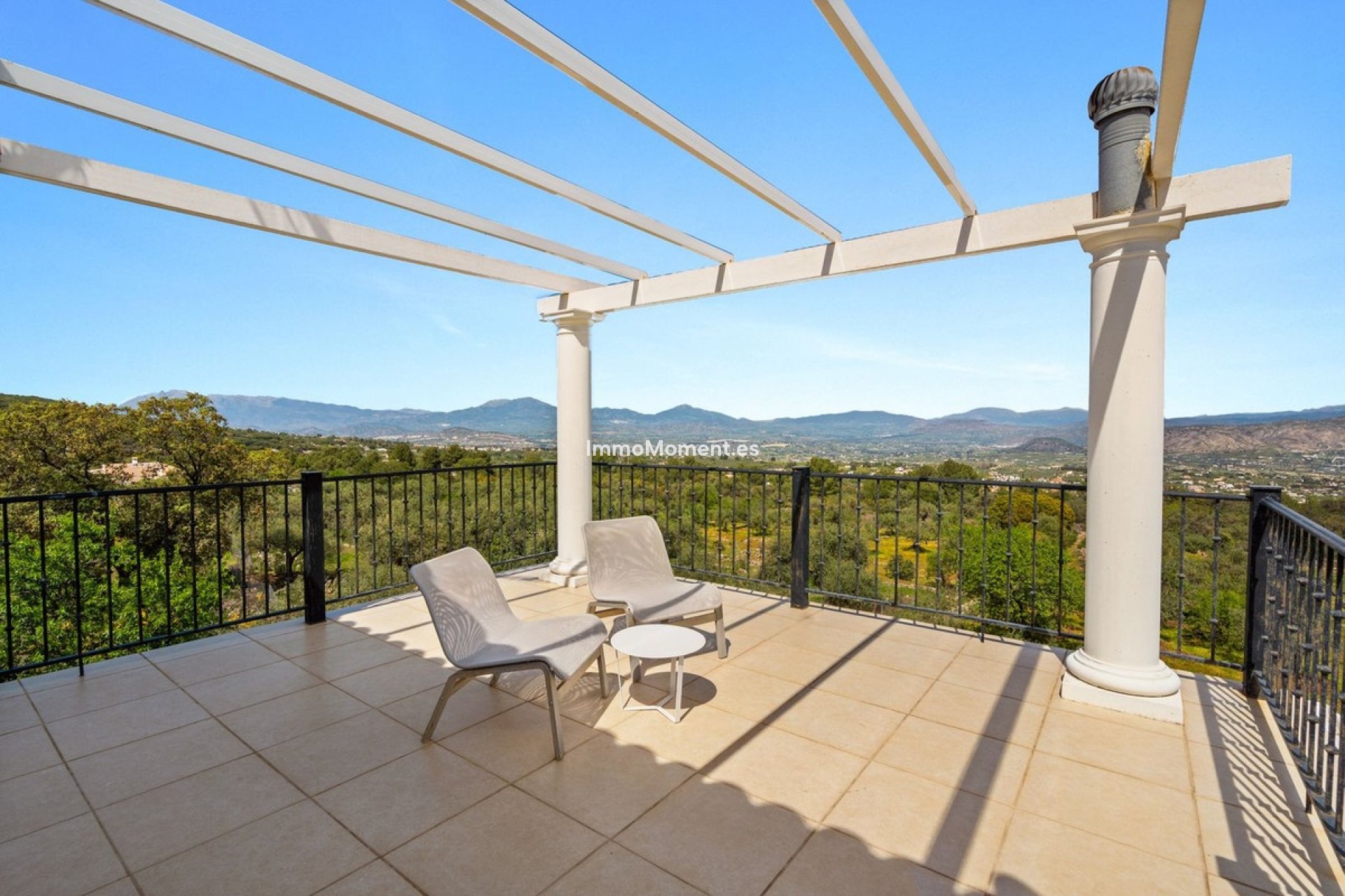 Resale - Detached villa - Inland  - Alhaurín el Grande Centro