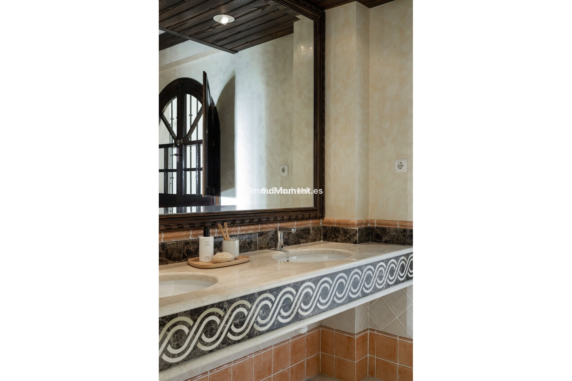 Resale - Detached villa - Inland  - Alhaurín el Grande Centro