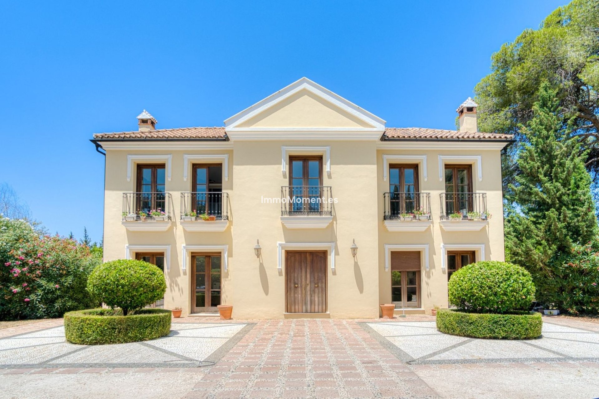 Resale - Detached villa - Inland  - Alhaurín el Grande Centro