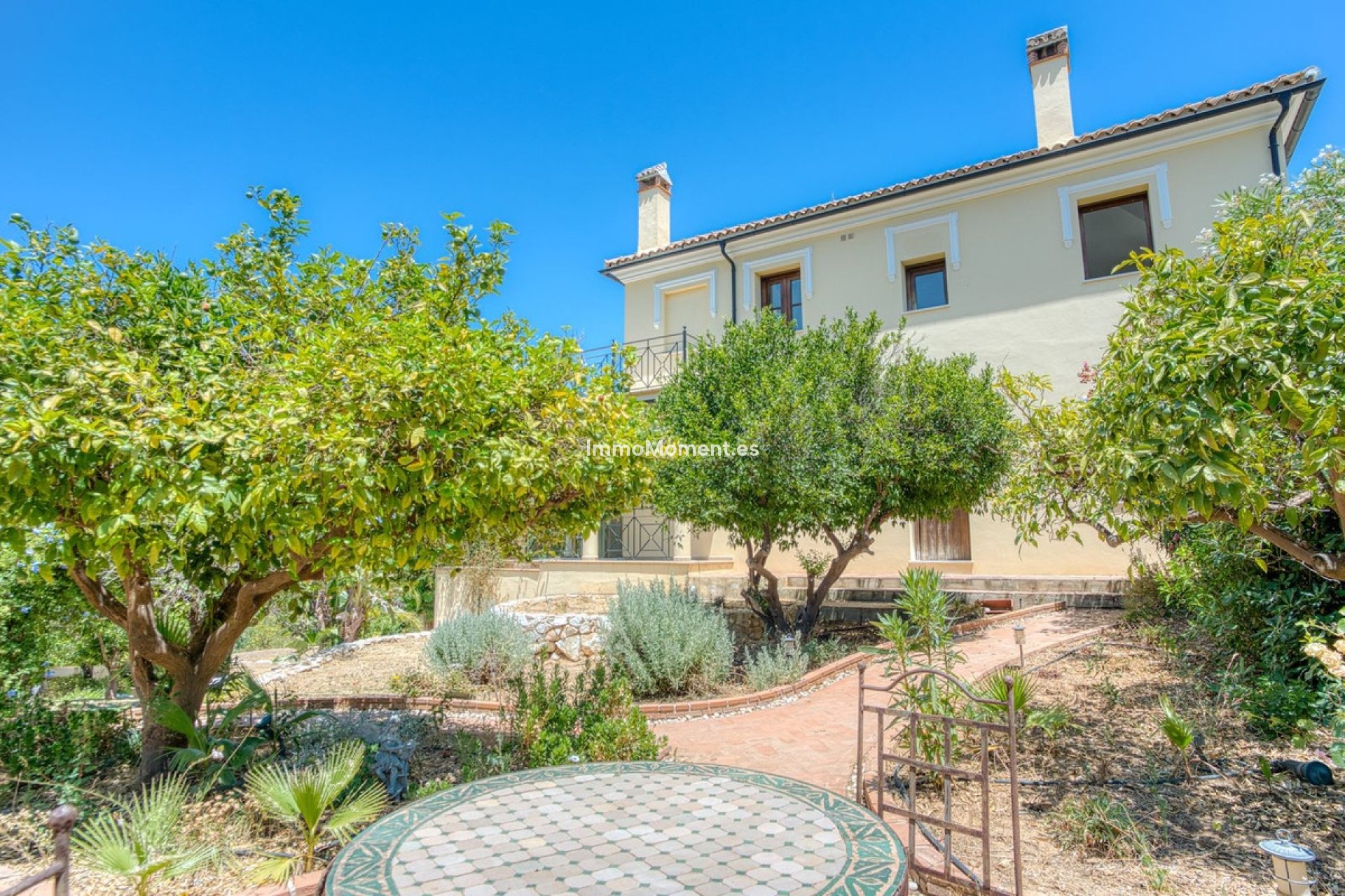 Resale - Detached villa - Inland  - Alhaurín el Grande Centro