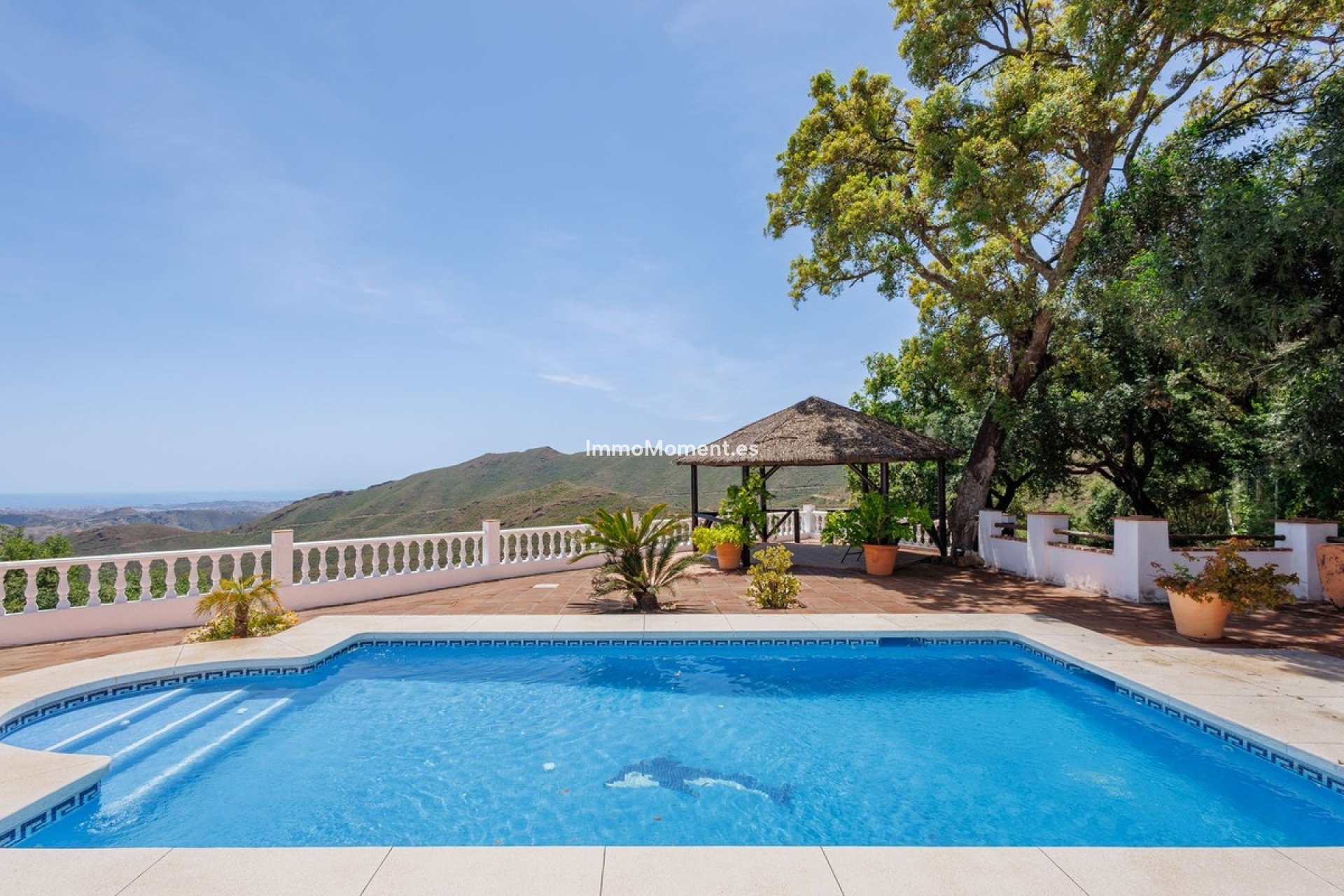 Resale - Detached villa - Inland  - Alhaurín el Grande Centro