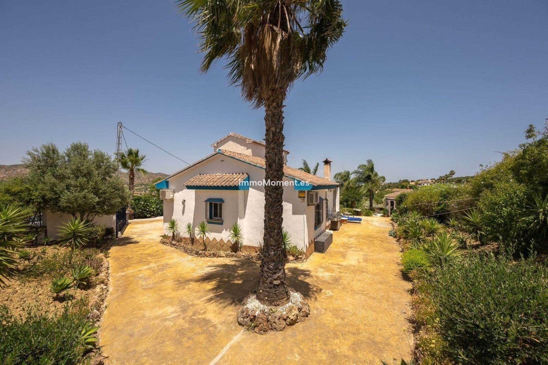 Resale - Detached villa - Inland  - Alhaurín el Grande Centro