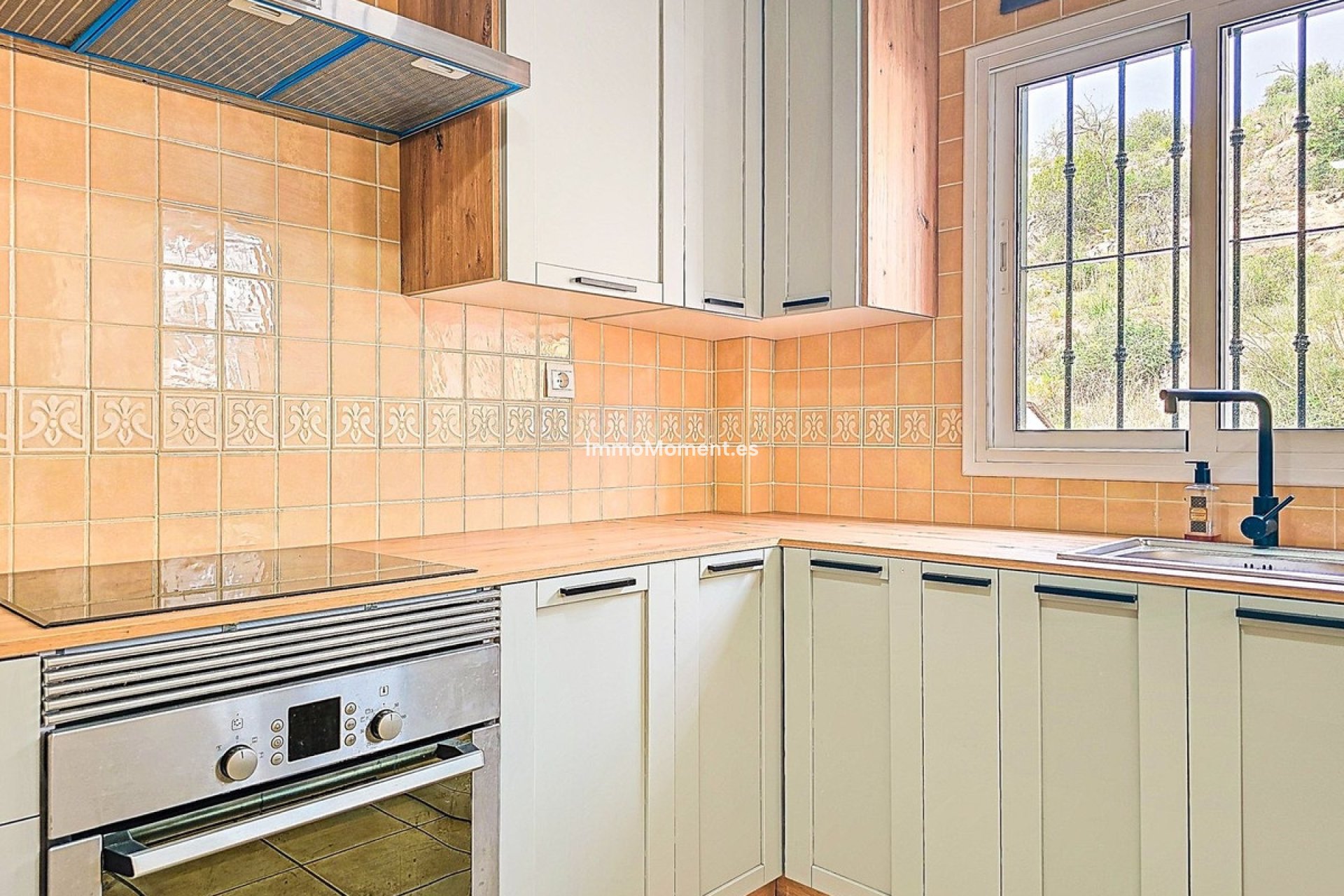 Resale - Detached villa - Inland  - Almogía