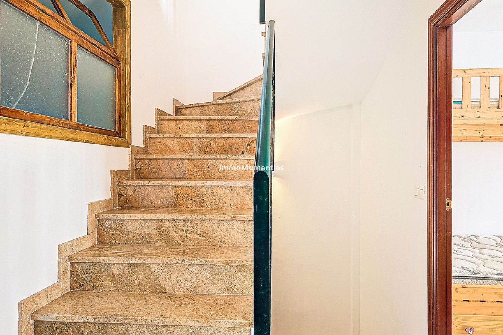 Resale - Detached villa - Inland  - Almogía