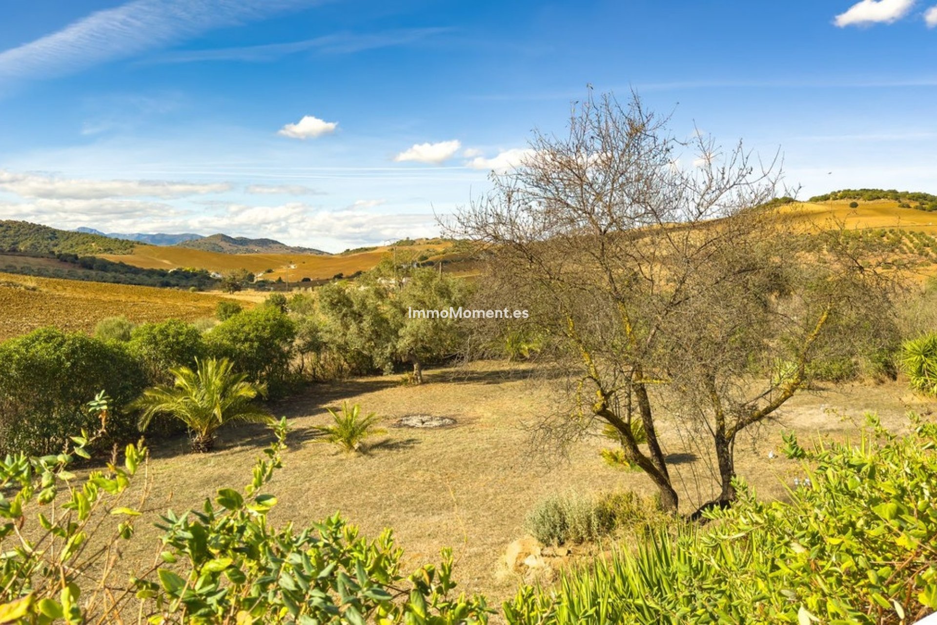 Resale - Detached villa - Inland  - Almogía