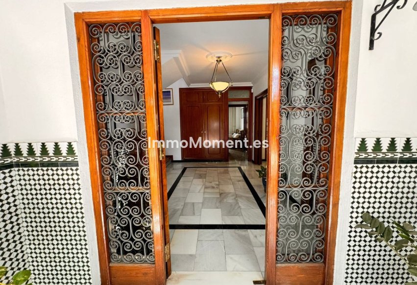 Resale - Detached villa - Inland  - Churriana