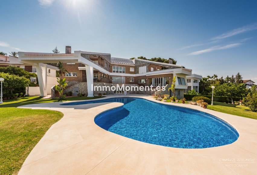 Resale - Detached villa - Inland  - Churriana
