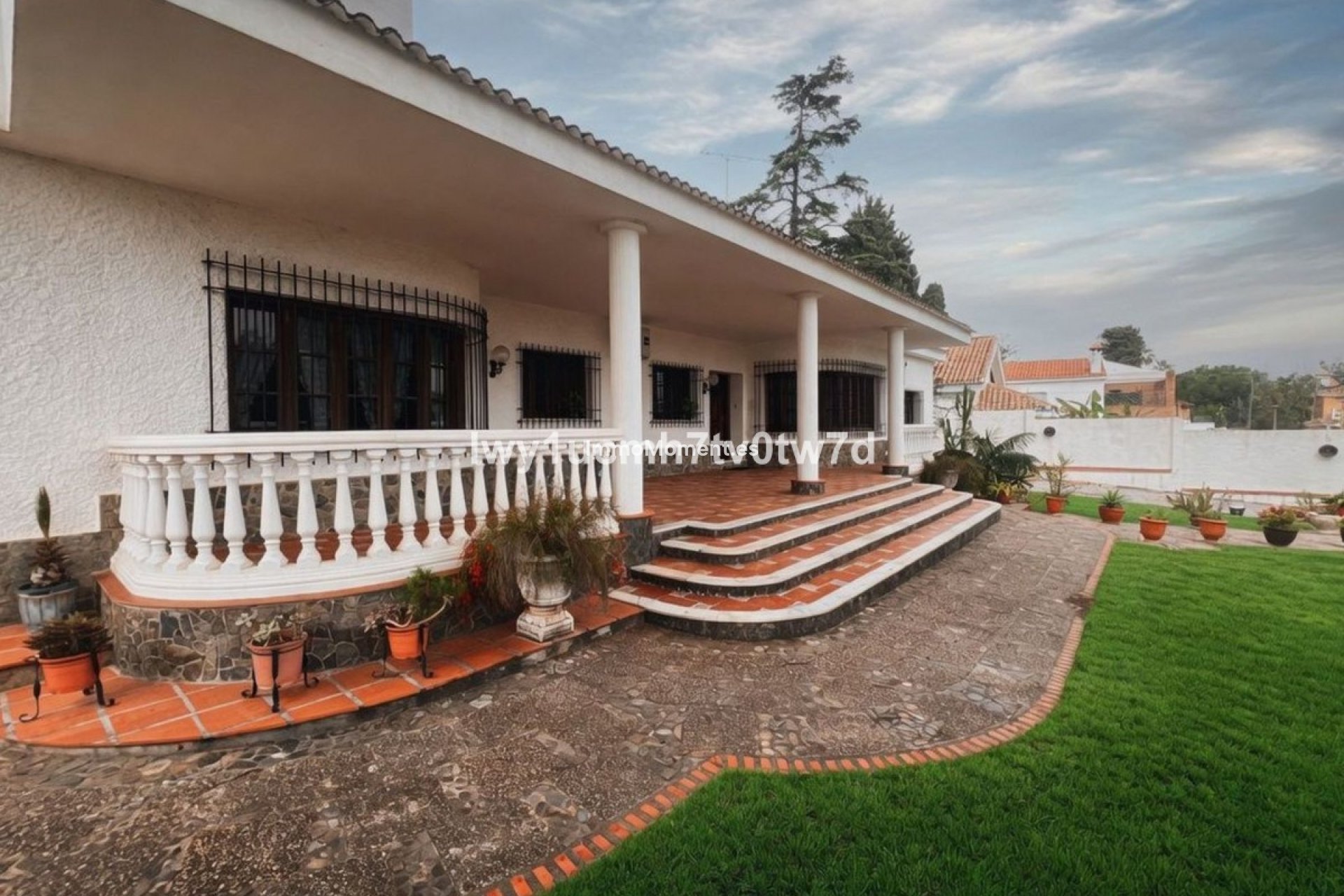 Resale - Detached villa - Inland  - Churriana