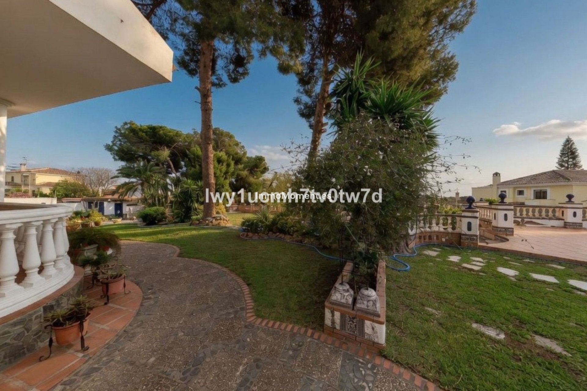 Resale - Detached villa - Inland  - Churriana