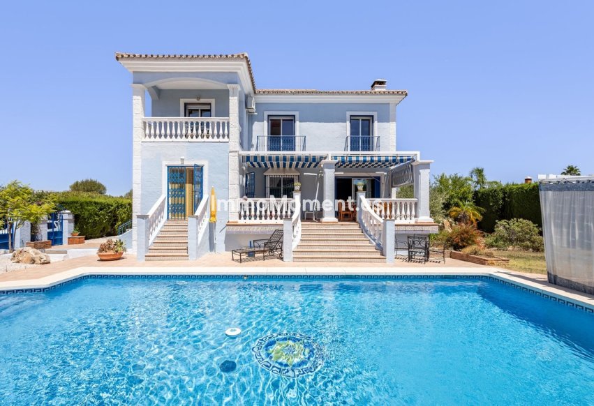 Resale - Detached villa - Inland  - Coín