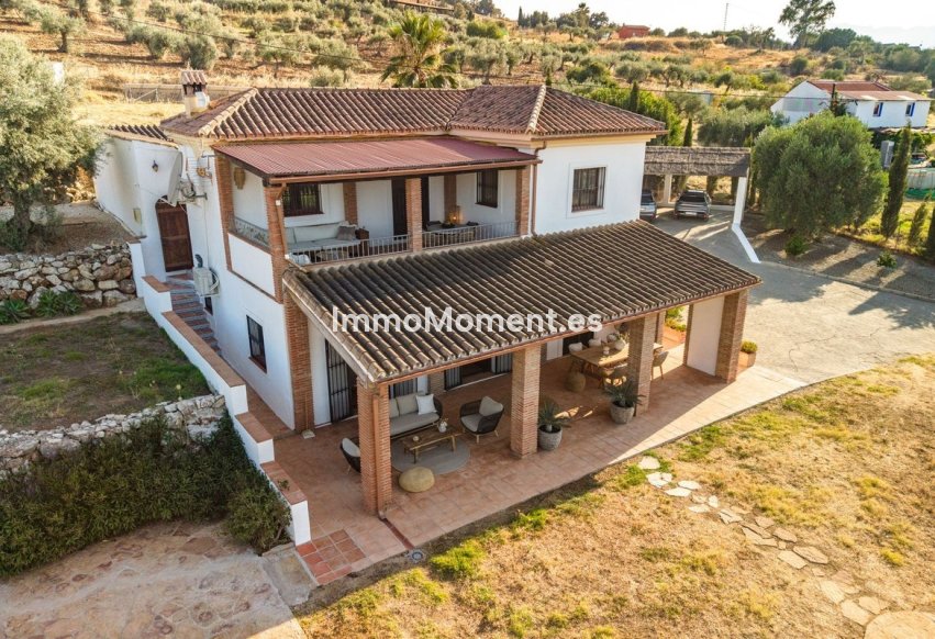 Resale - Detached villa - Inland  - Coín