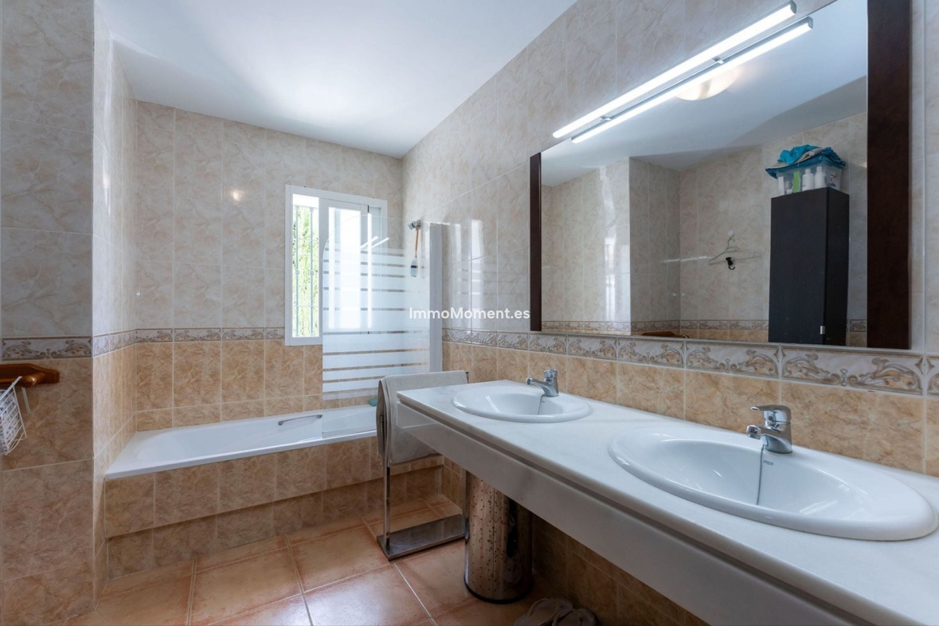 Resale - Detached villa - Inland  - Coín