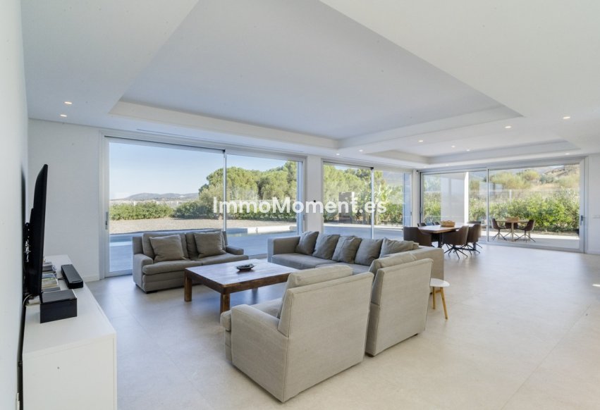 Resale - Detached villa - Inland  - Coín