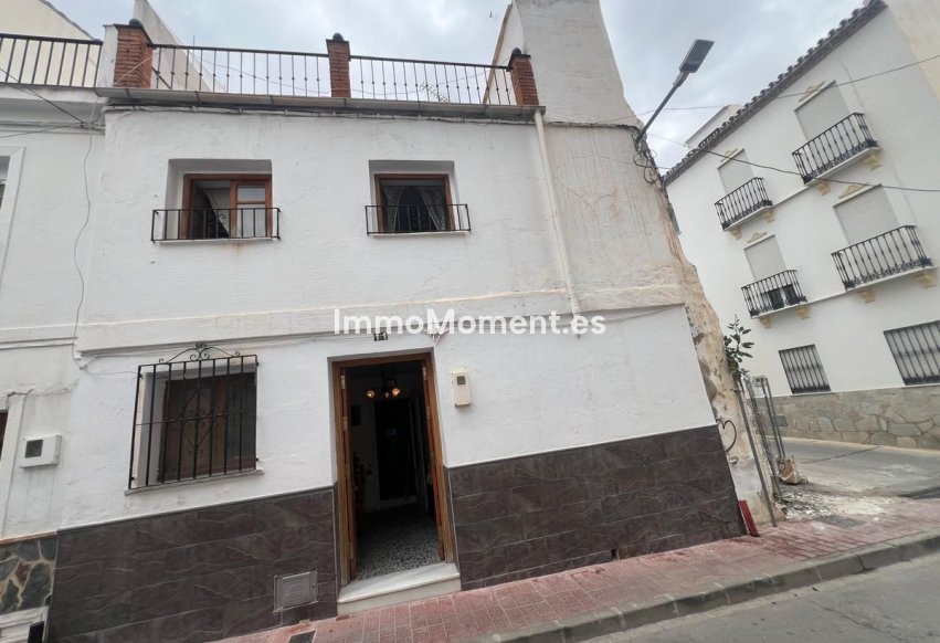 Resale - Detached villa - Inland  - Coín