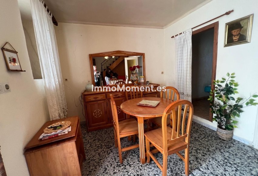 Resale - Detached villa - Inland  - Coín