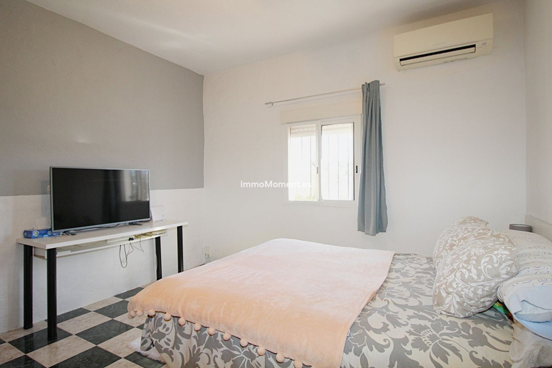 Resale - Detached villa - Inland  - Coín