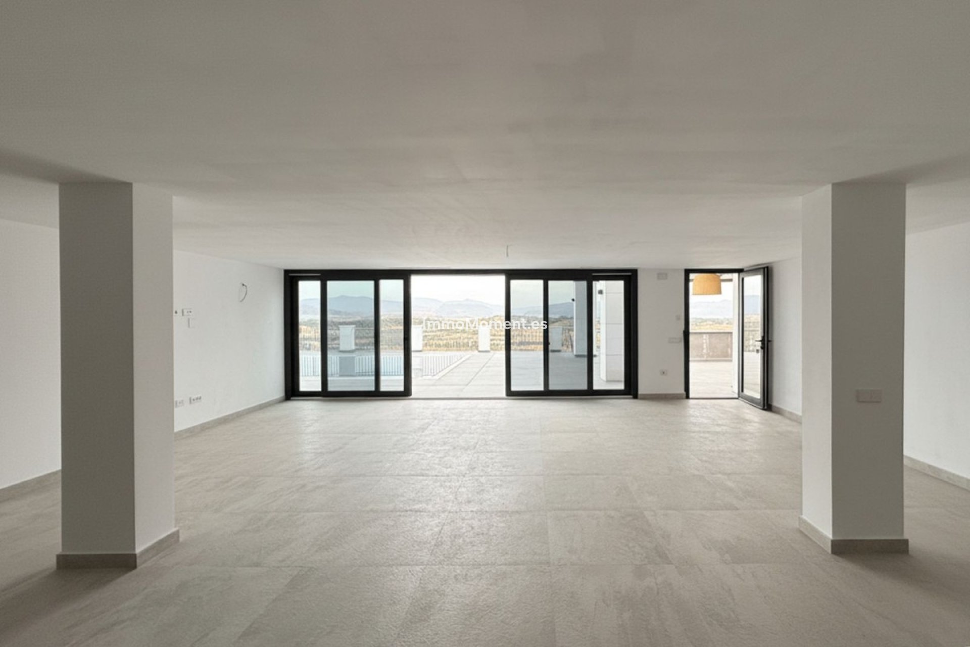 Resale - Detached villa - Inland  - Coín