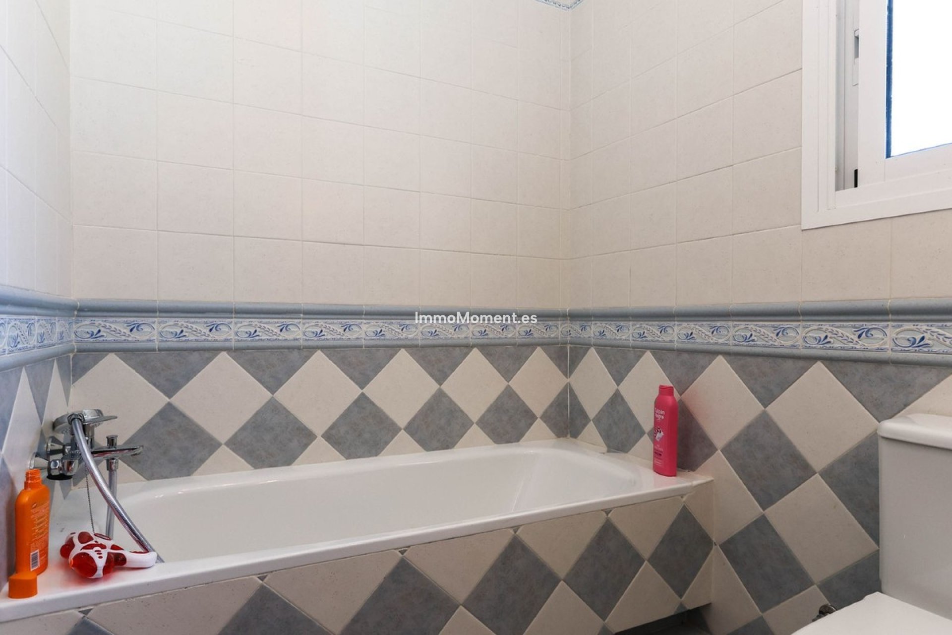 Resale - Detached villa - Inland  - Guaro