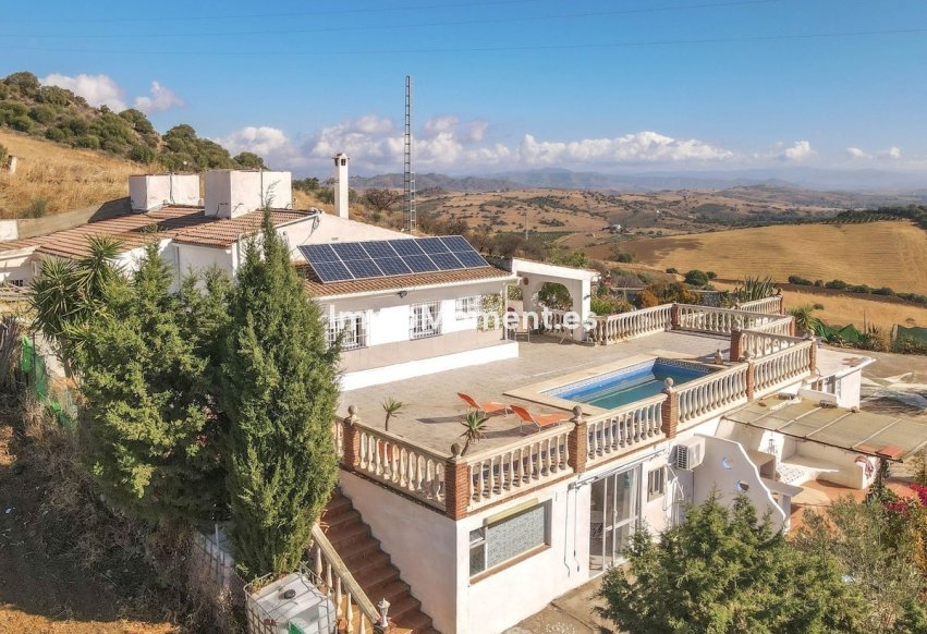 Resale - Detached villa - Inland  - Guaro