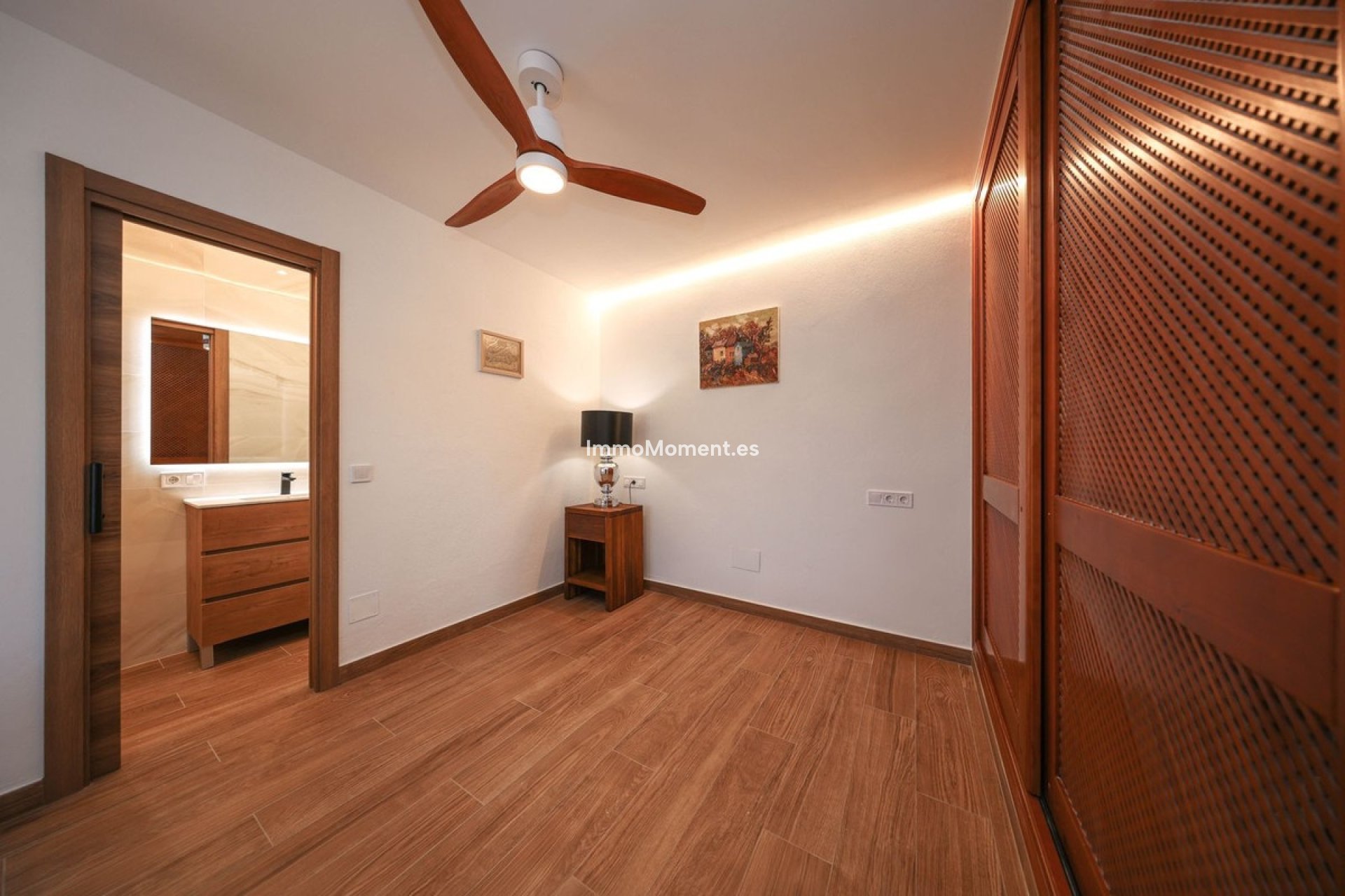 Resale - Detached villa - Inland  - Guaro
