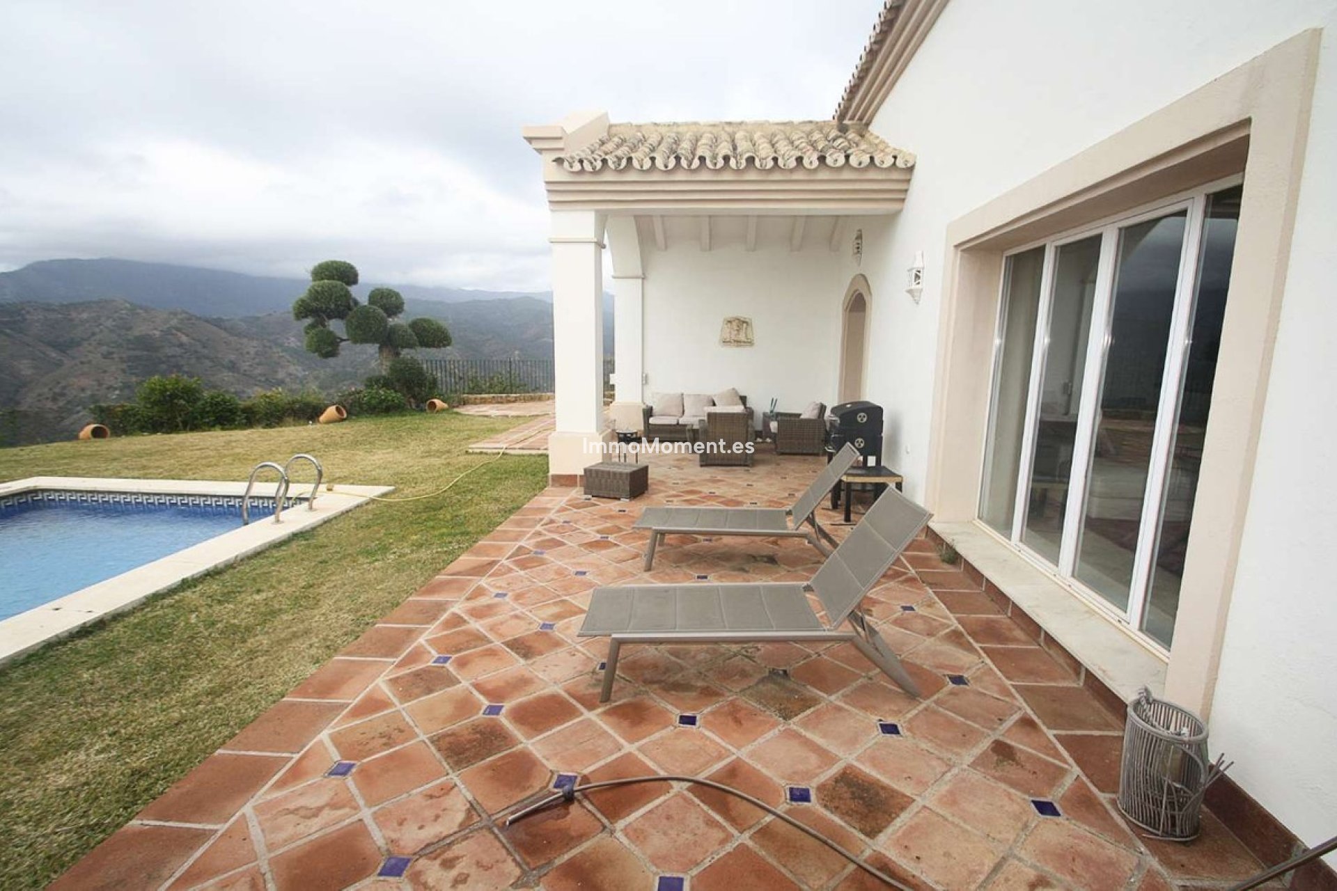 Resale - Detached villa - Inland  - Istán