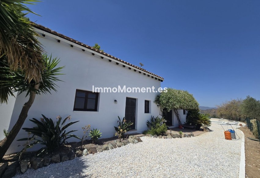 Resale - Detached villa - Inland  - Monda