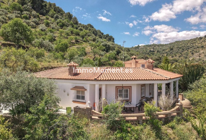 Resale - Detached villa - Inland  - Monda