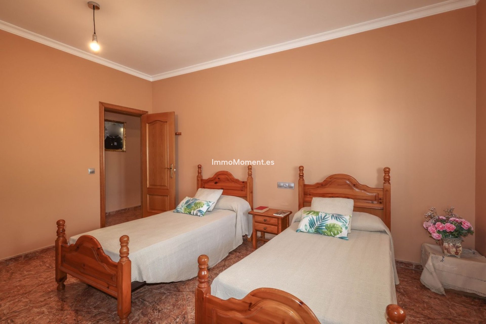 Resale - Detached villa - Inland  - Monda