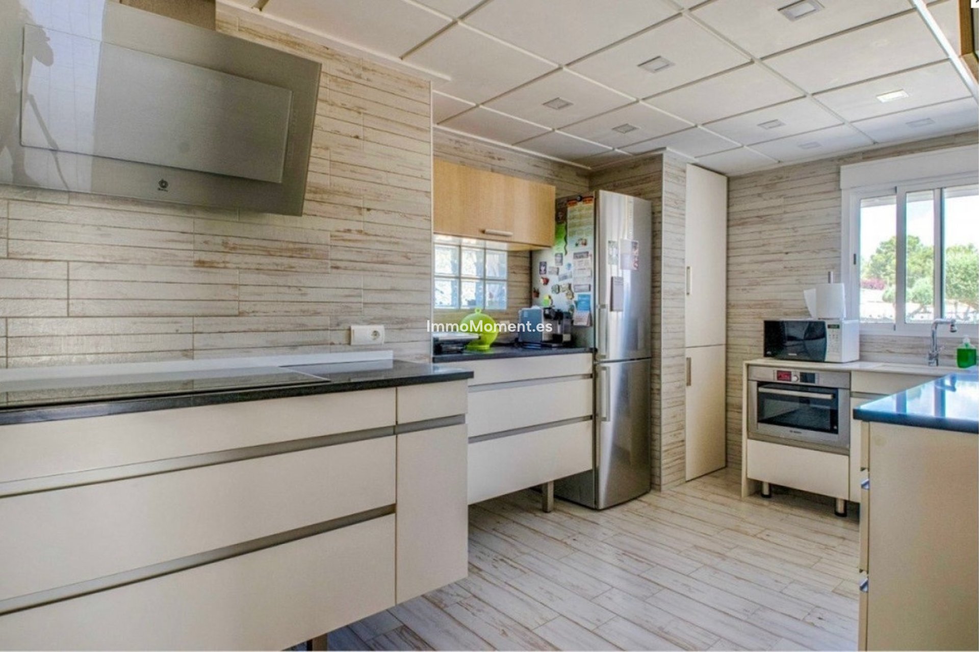 Resale - Detached villa - La Nucía - La Nucia Centro