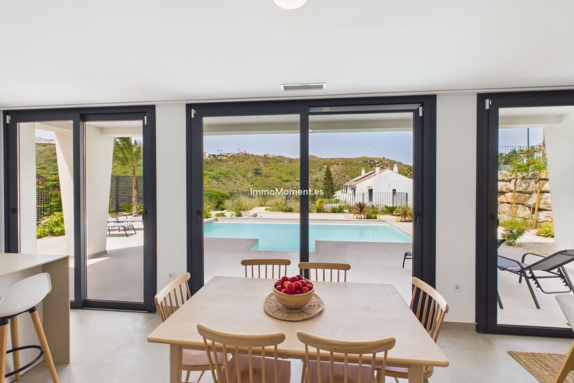 Resale - Detached villa - Manilva - La Duquesa