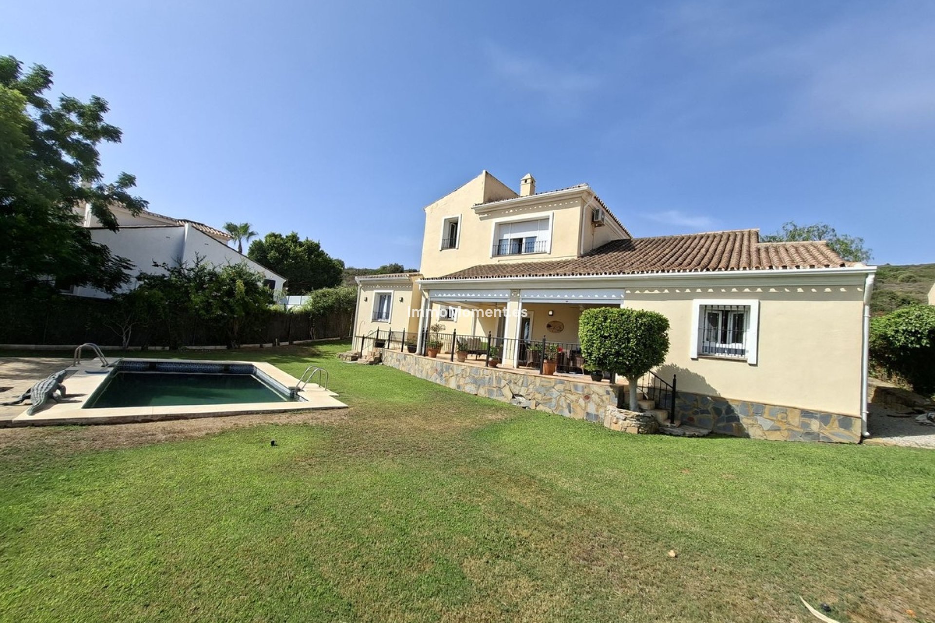 Resale - Detached villa - Manilva - La Duquesa