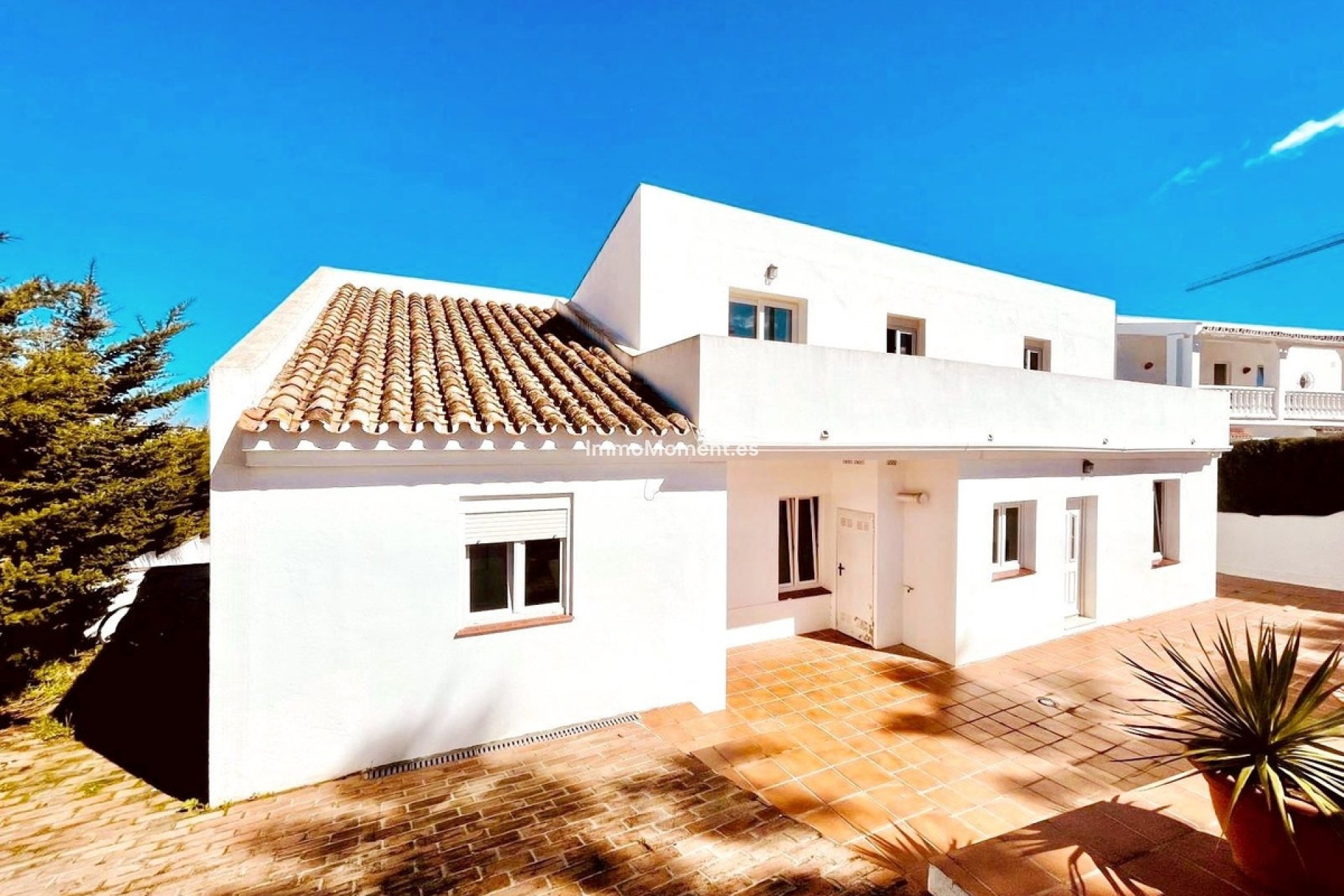 Resale - Detached villa - Manilva - La Duquesa