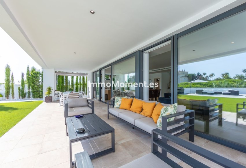 Resale - Detached villa - Manilva - La Duquesa