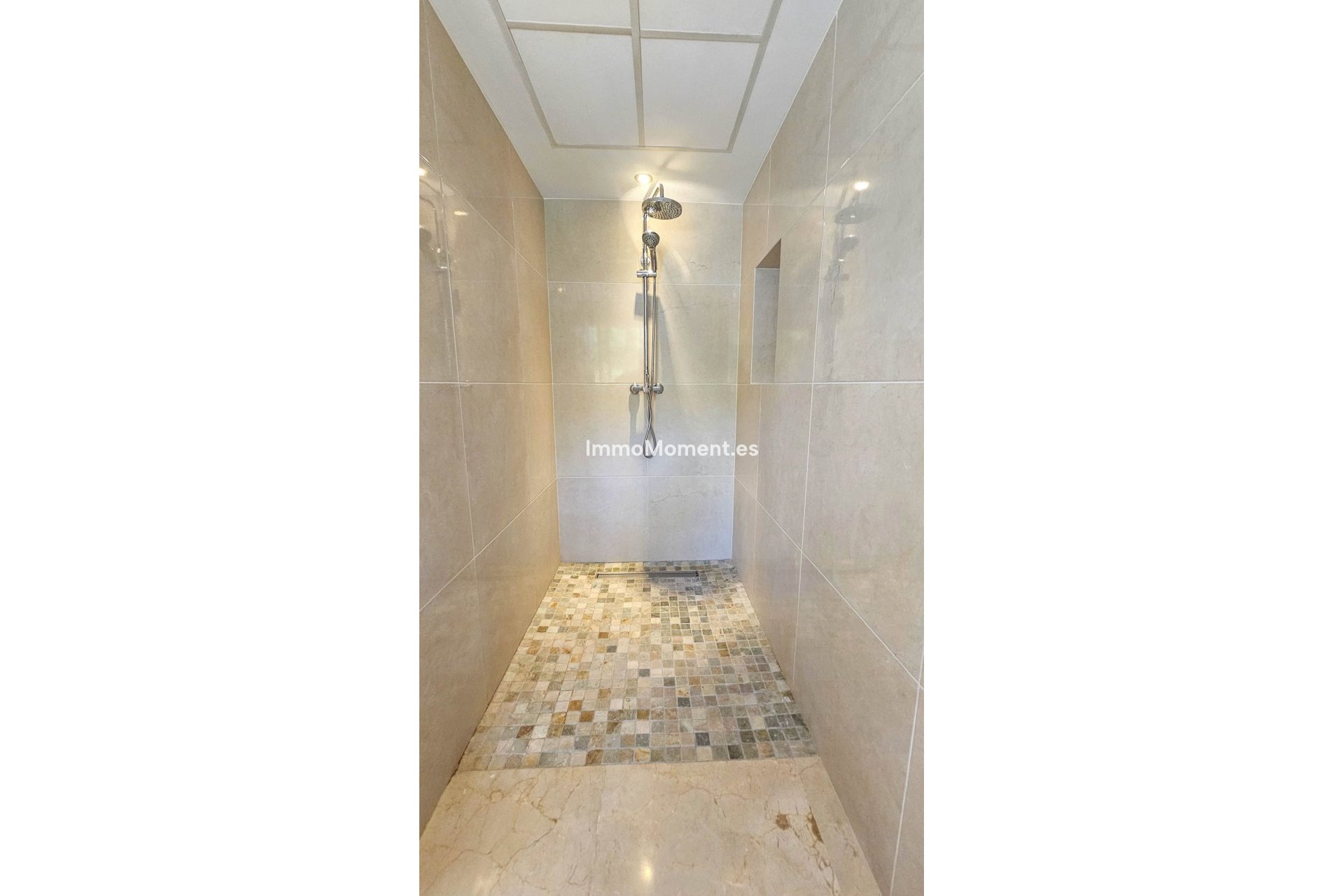 Resale - Detached villa - Manilva - La Duquesa