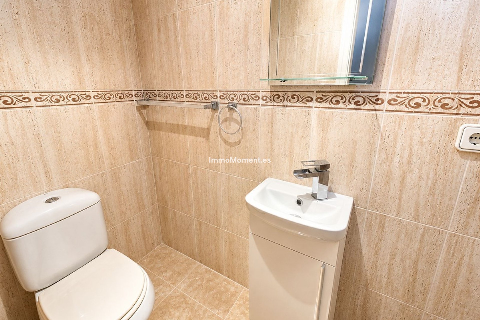 Resale - Detached villa - Manilva - La Duquesa
