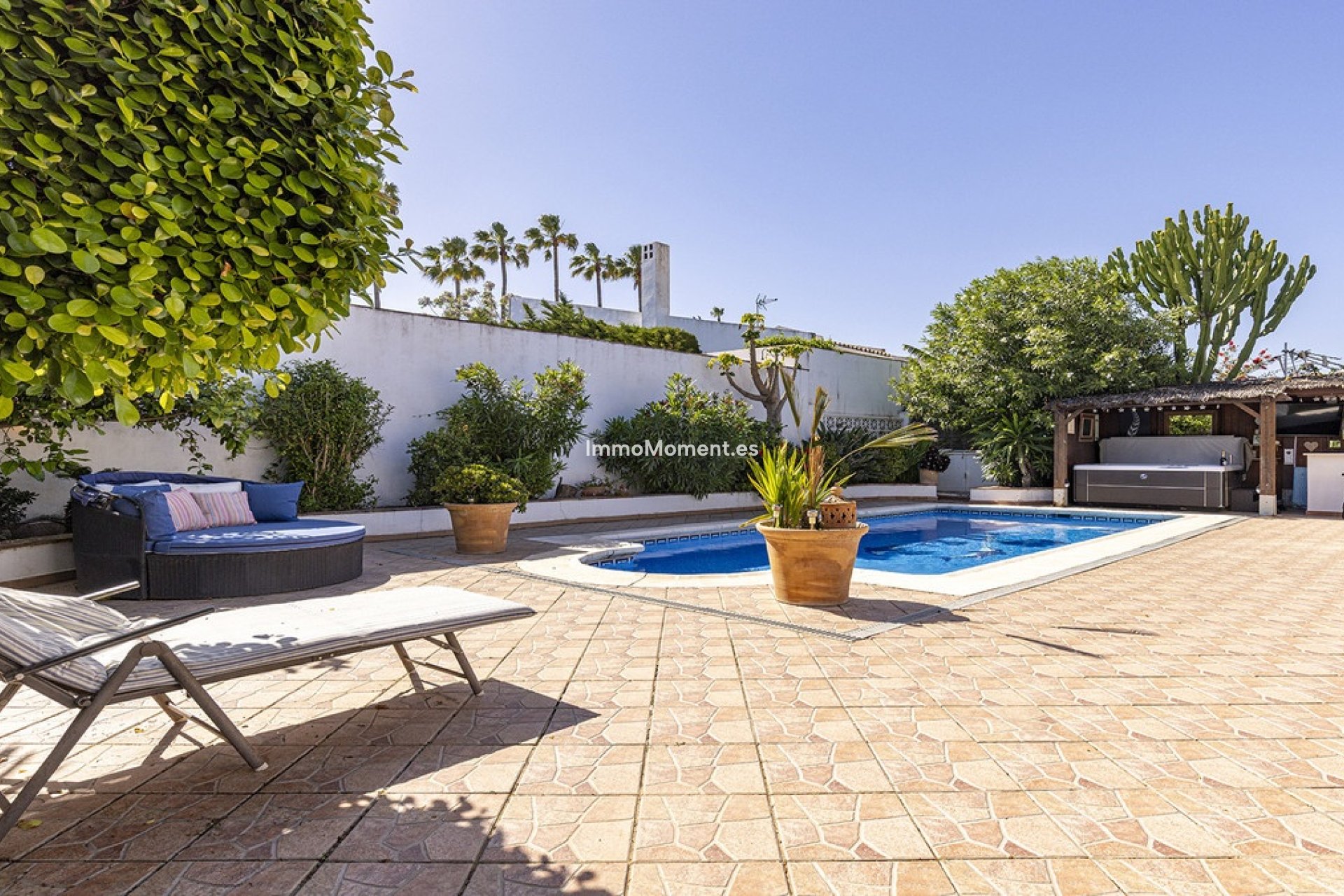 Resale - Detached villa - Manilva - La Duquesa