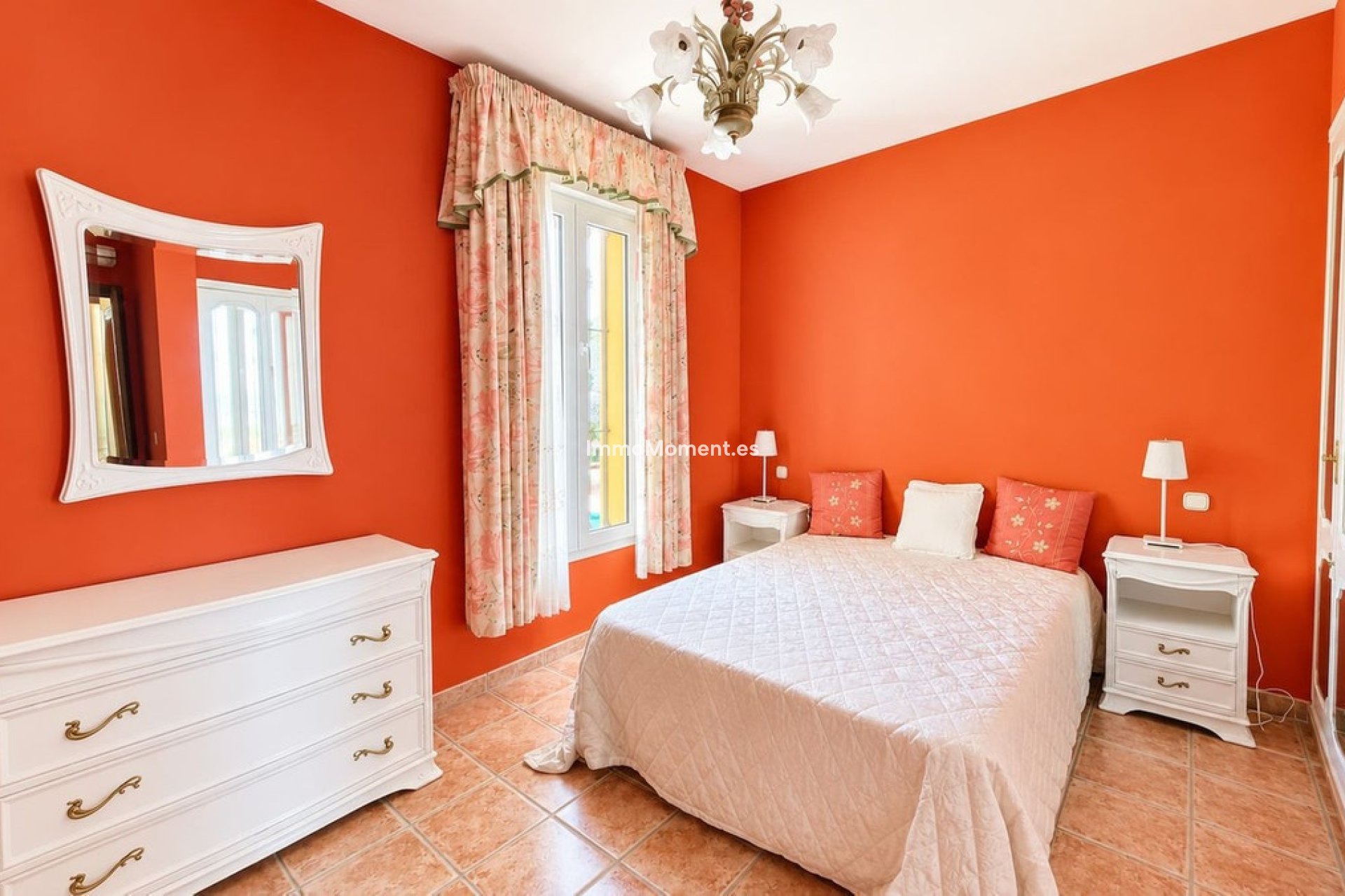 Resale - Detached villa - Manilva - La Duquesa