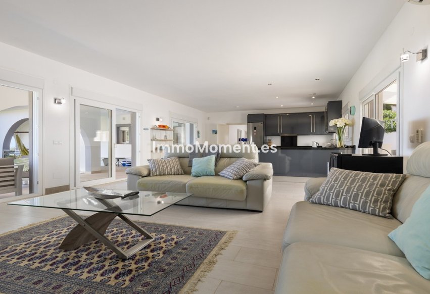 Resale - Detached villa - Manilva