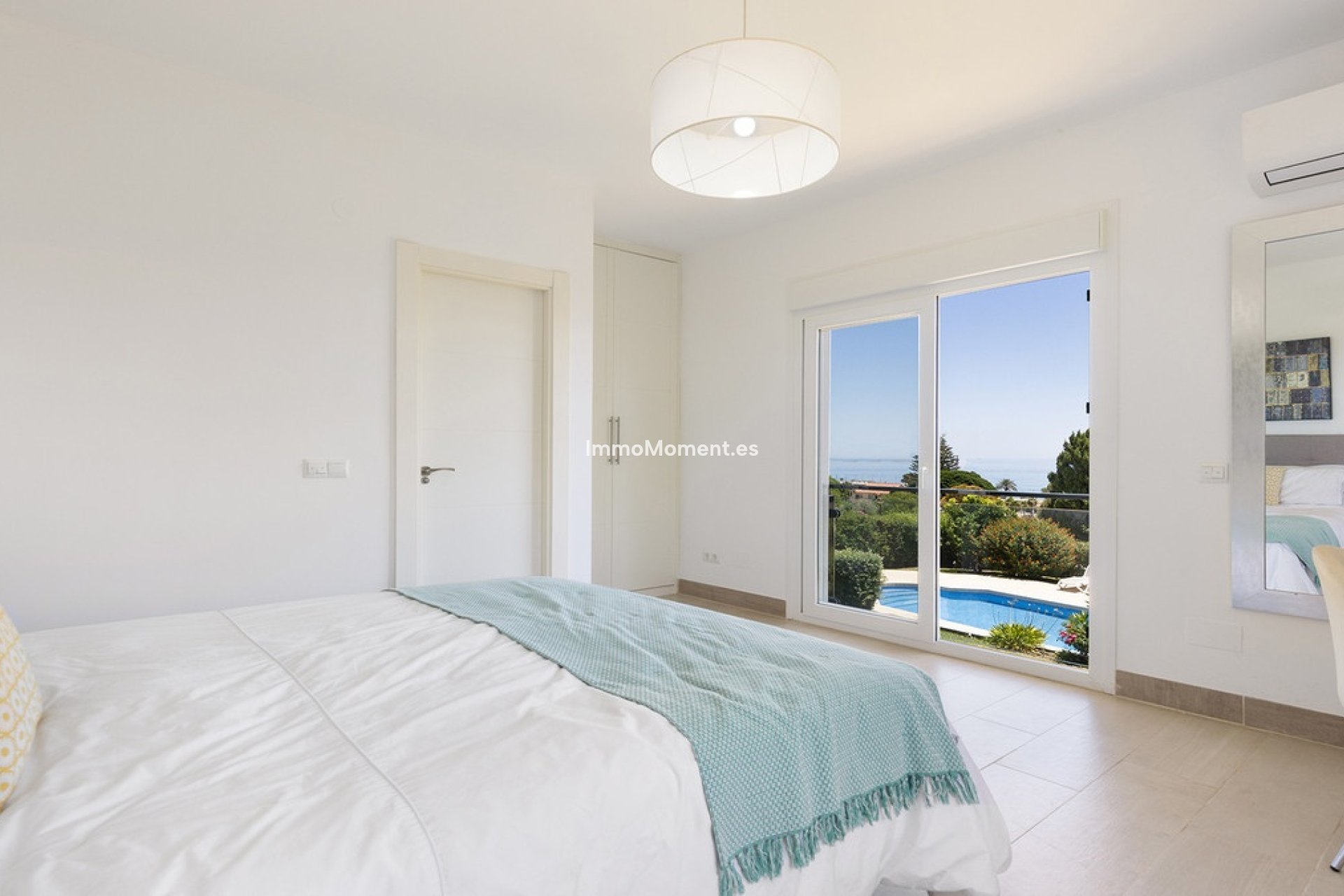 Resale - Detached villa - Manilva