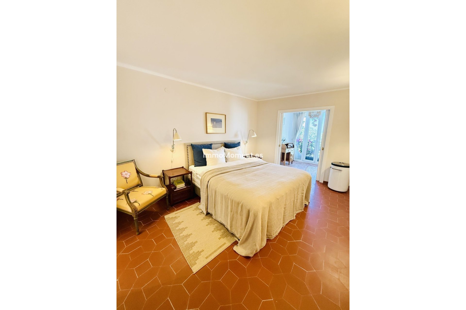 Resale - Detached villa - Marbella - Altos de los Monteros