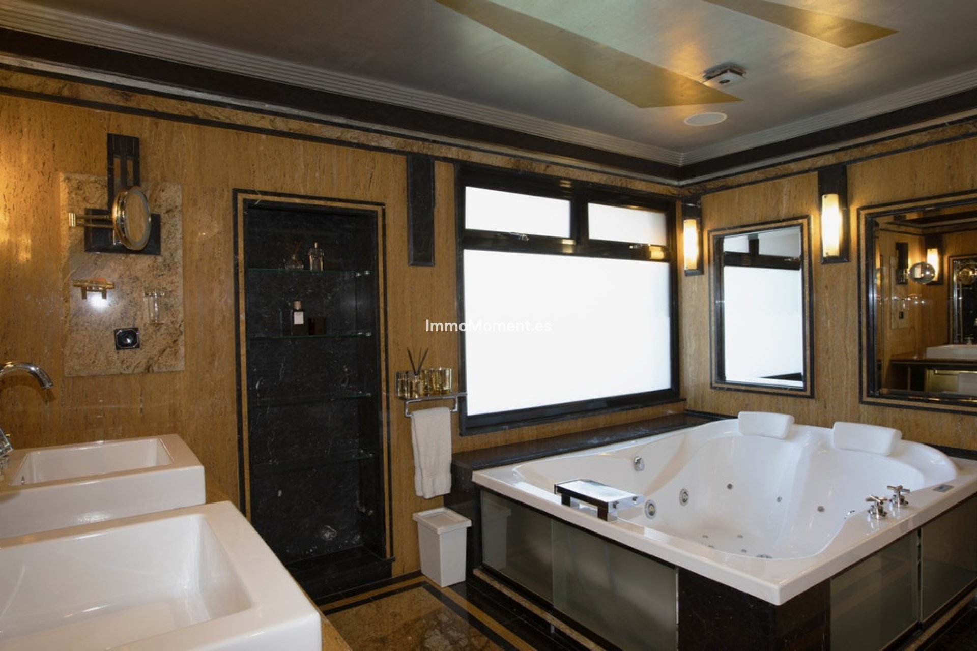 Resale - Detached villa - Marbella - Artola