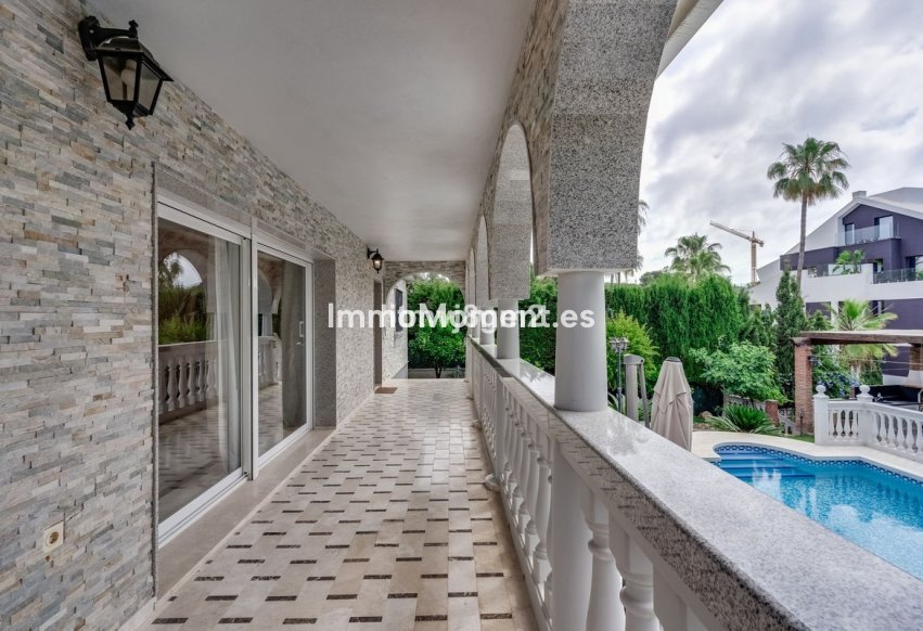 Resale - Detached villa - Marbella - Artola