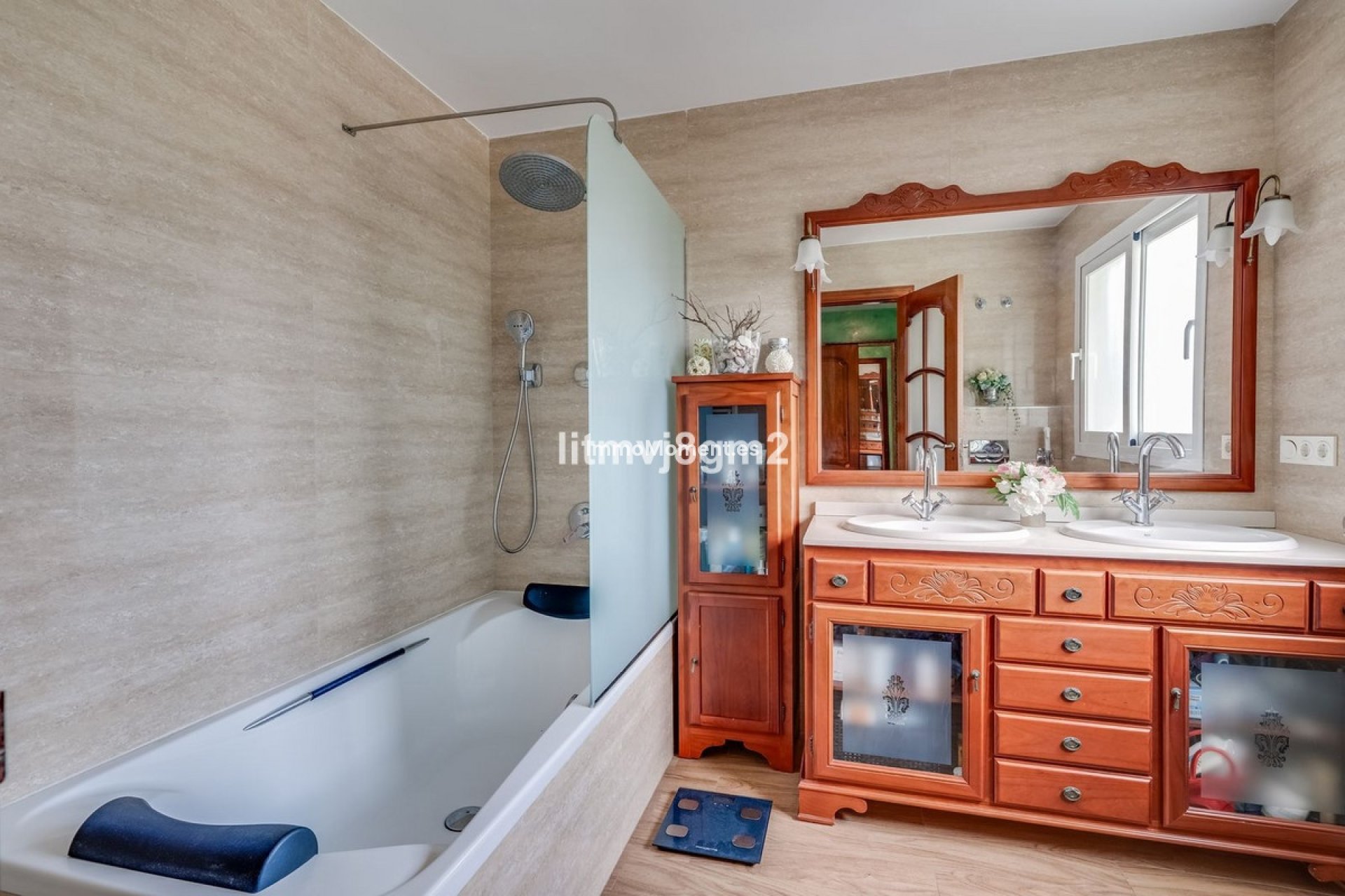 Resale - Detached villa - Marbella - Artola