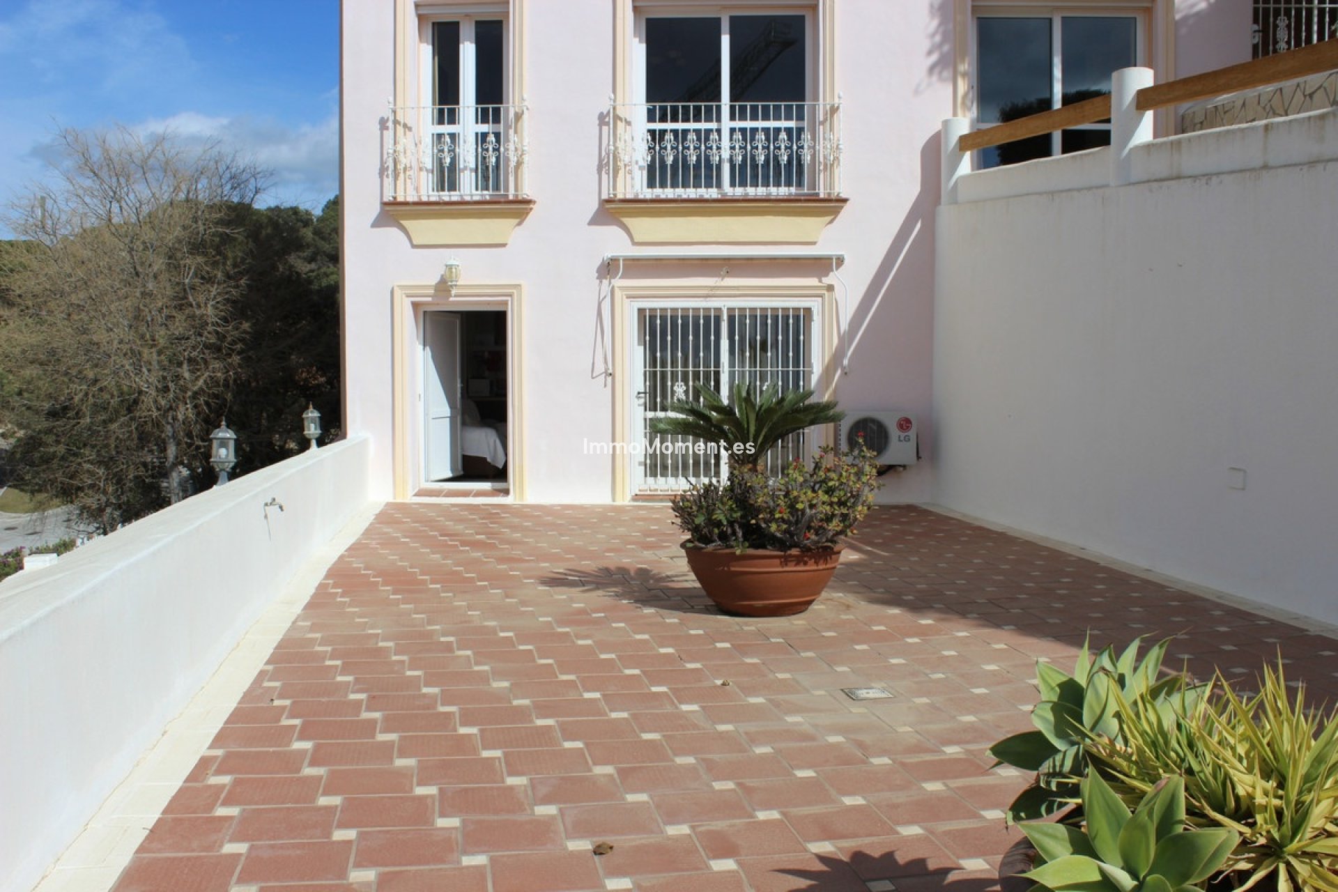 Resale - Detached villa - Marbella - Artola