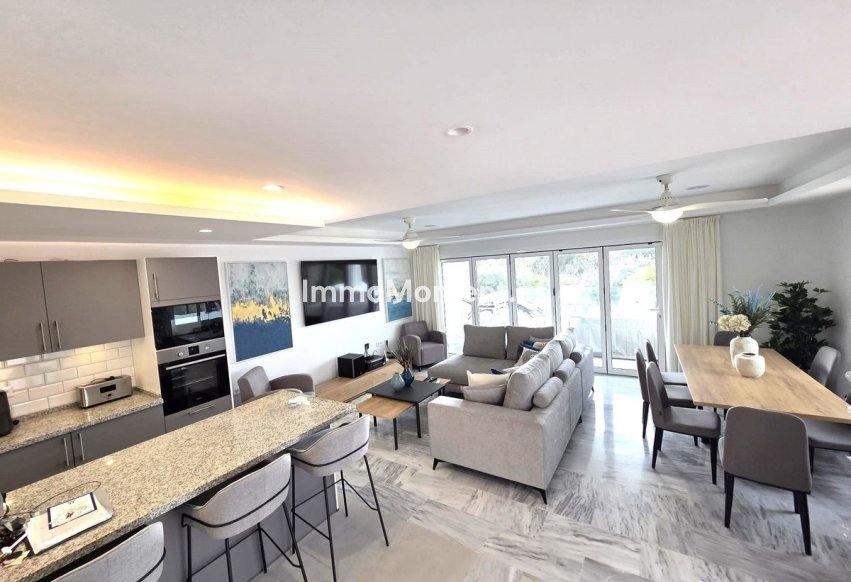 Resale - Detached villa - Marbella - Artola