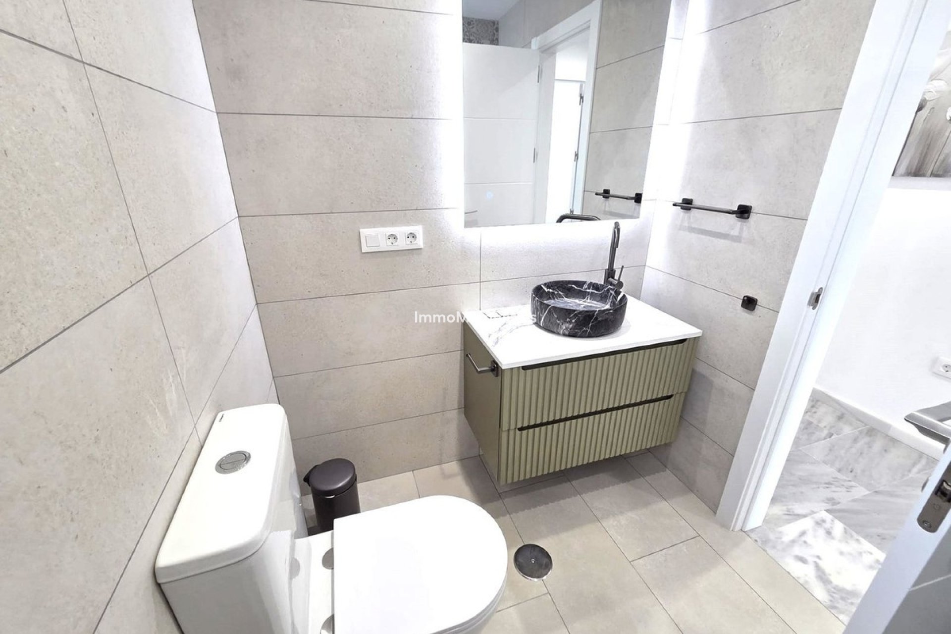 Resale - Detached villa - Marbella - Artola