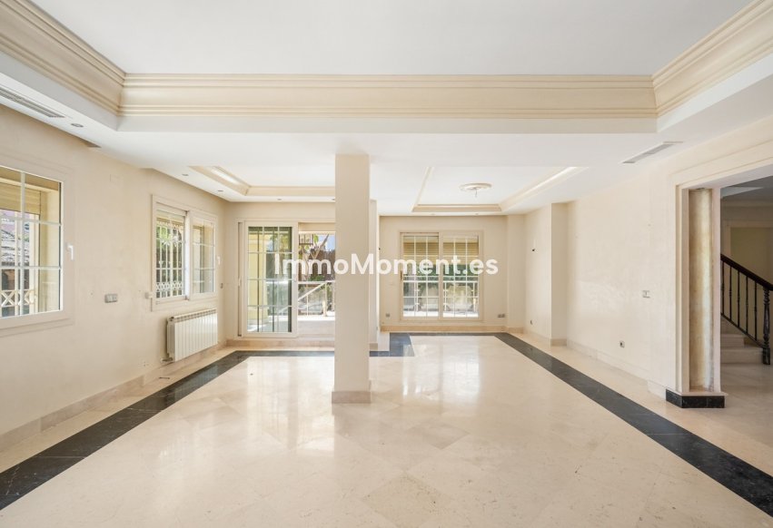 Resale - Detached villa - Marbella - Cortijo Blanco
